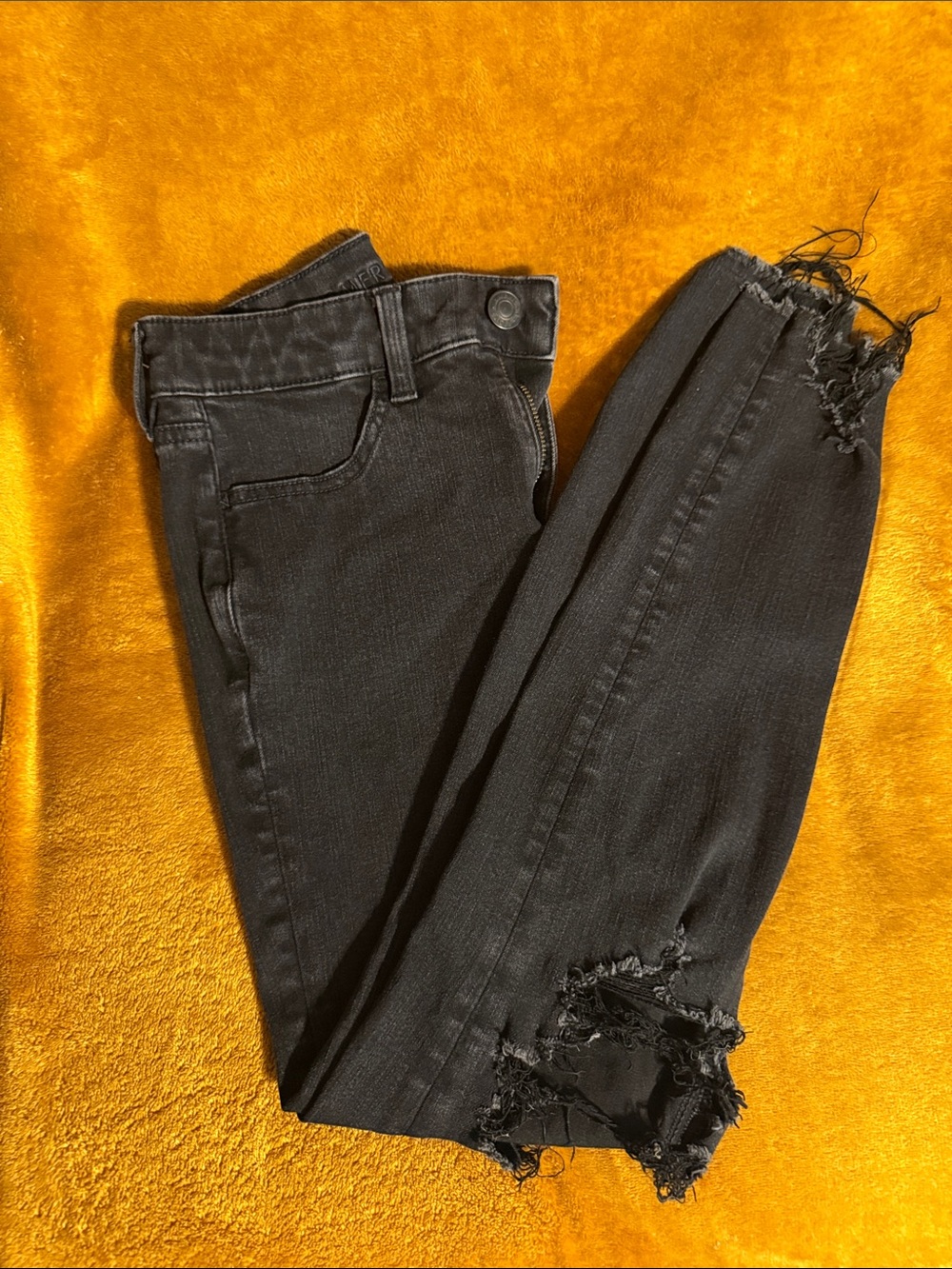 American Eagle Outfitters Black Distressed Skinny Jeans